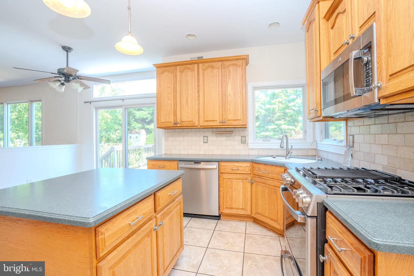 32 W Kincaid Dr Property Photo 17
