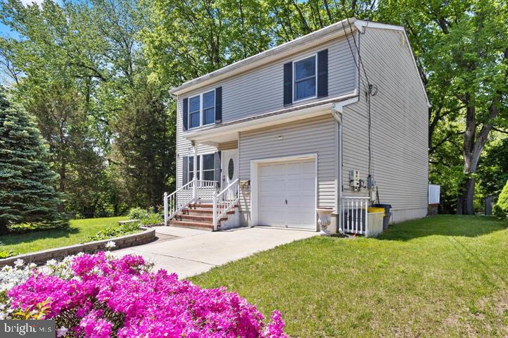 1459 DEUTZ AVE