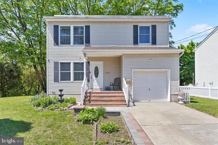 1459 Deutz Ave Property Photo 2