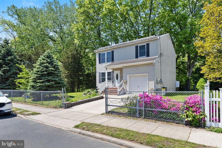1459 Deutz Ave Property Photo 3