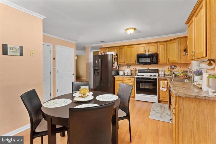 1459 Deutz Ave Property Photo 11