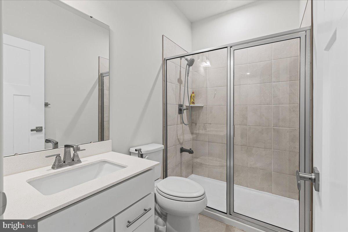 77 Pratt Ln Property Photo 18