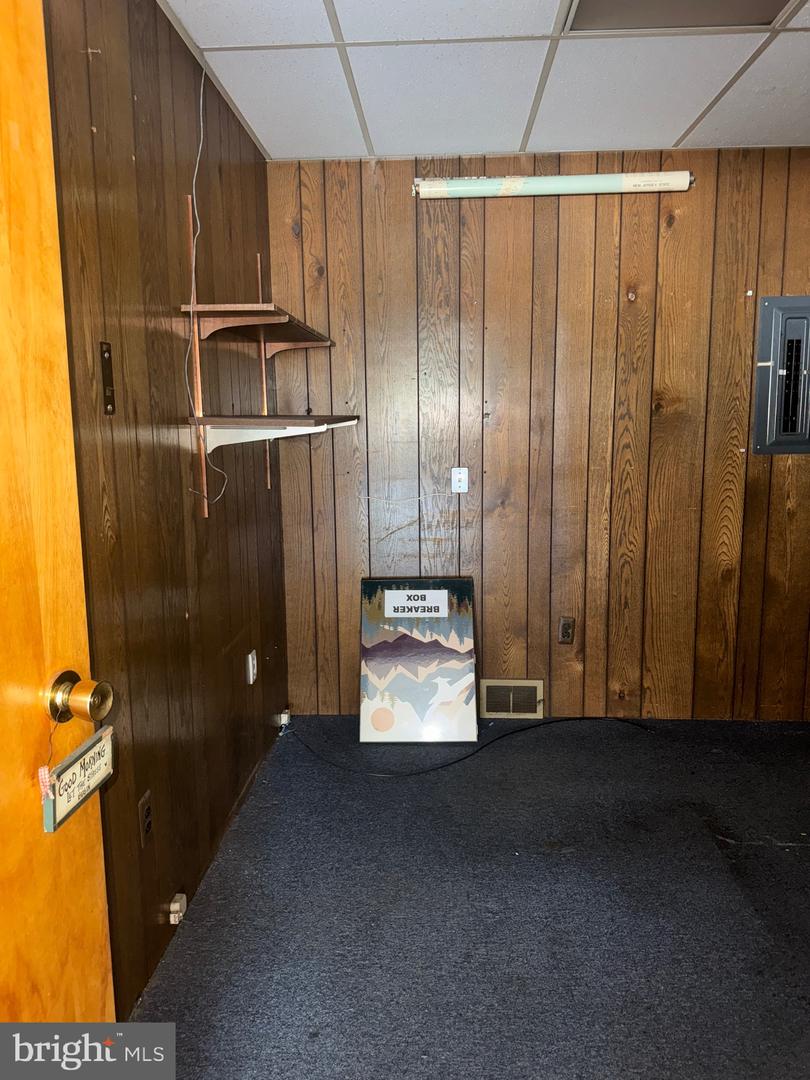 1440 S Olden Ave Property Photo 11