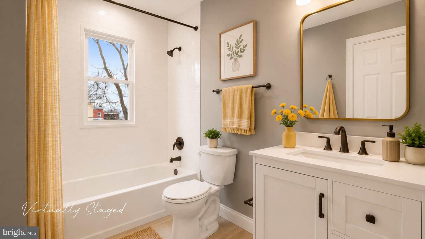 209 Woodlawn Ave Property Photo 15
