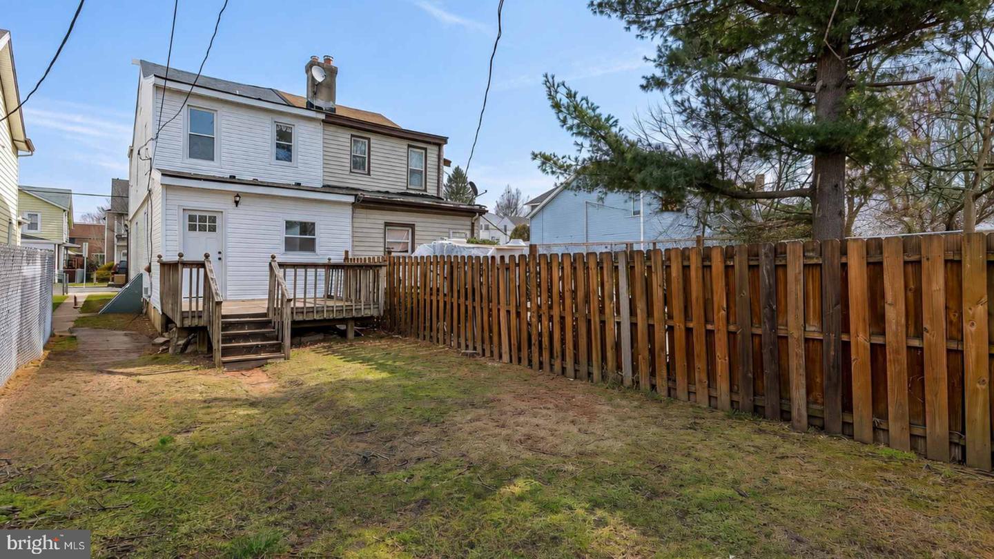 209 Woodlawn Ave Property Photo 18