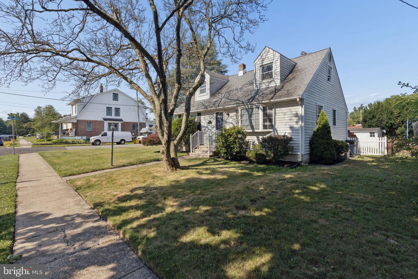 41 KENTUCKY AVE Property Photo 1