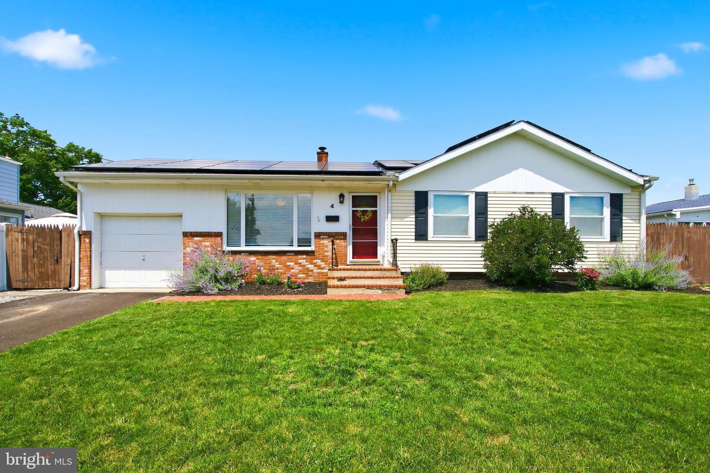 4 Oscar Way Property Photo 1