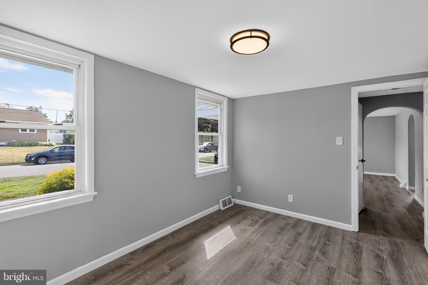 214 Brookside Ave Property Photo 16