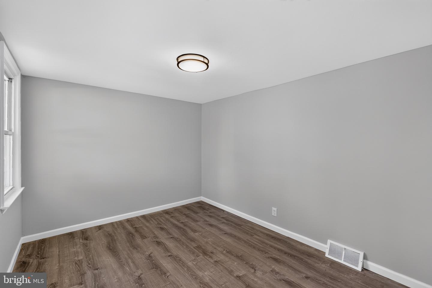 214 Brookside Ave Property Photo 21