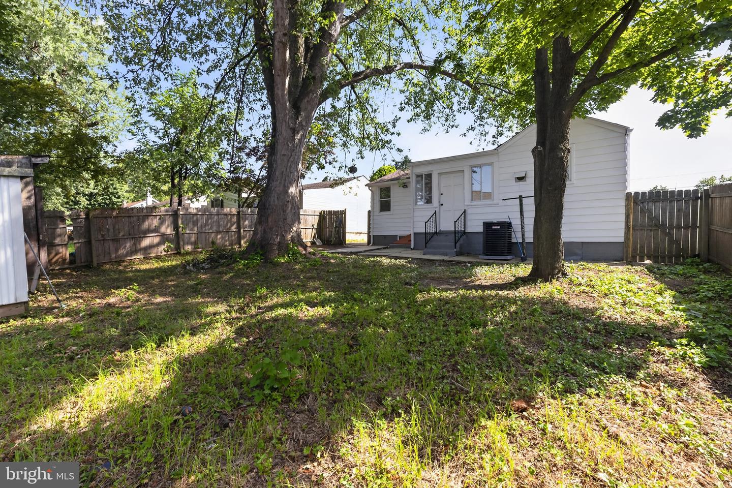 214 Brookside Ave Property Photo 29