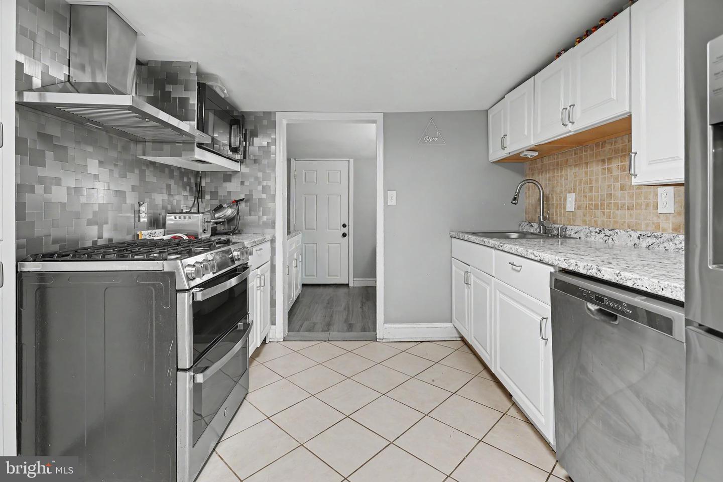 49 Martins Ln Property Photo 13