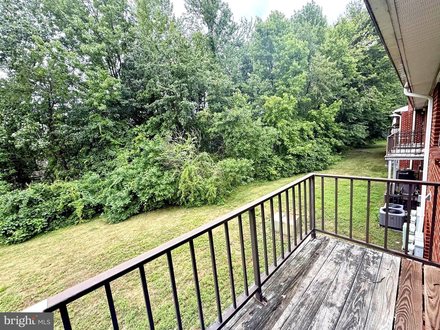 909 Silver Ct Property Photo 7