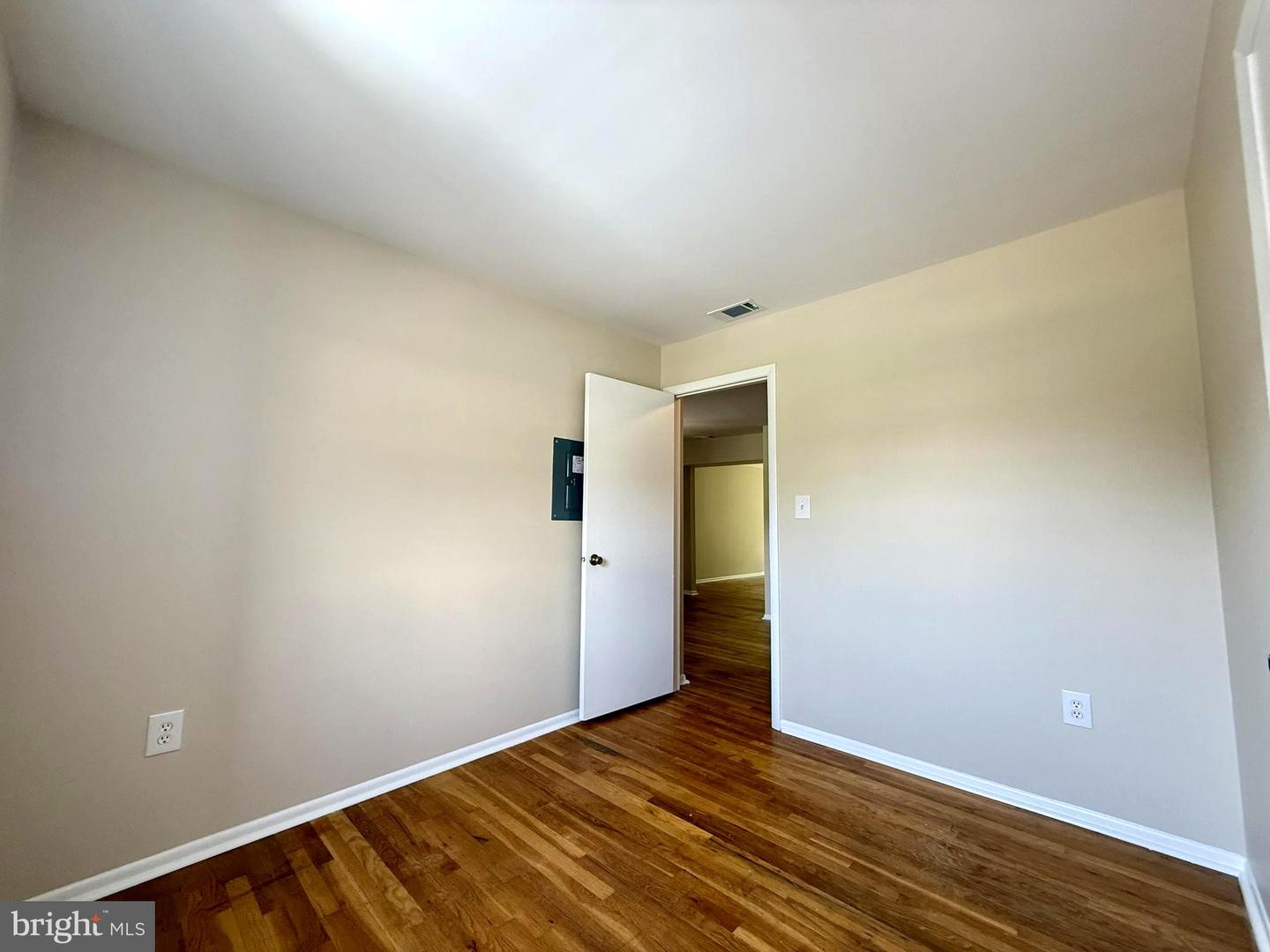 909 Silver Ct Property Photo 15