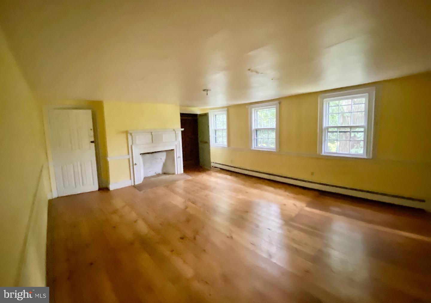 1258 Bear Tavern Rd Property Photo 1