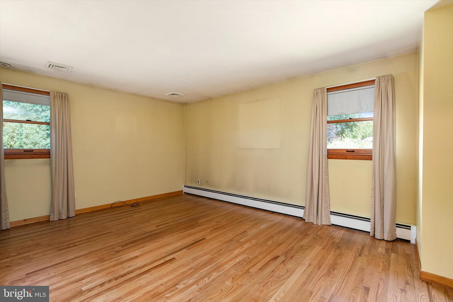 18 Edgewood Rd Property Photo 19