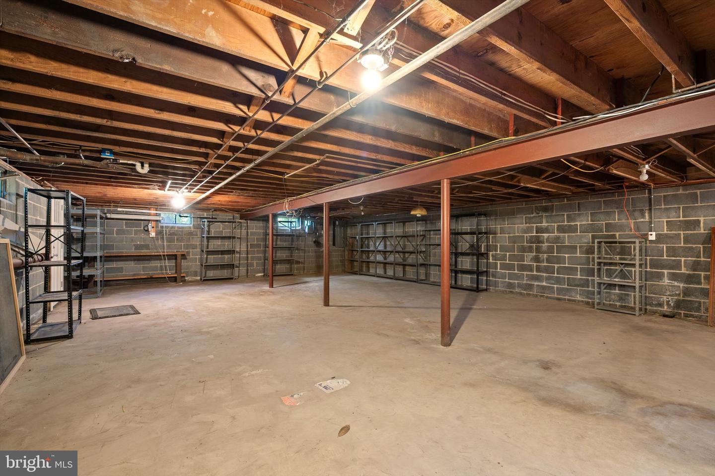 18 Edgewood Rd Property Photo 24