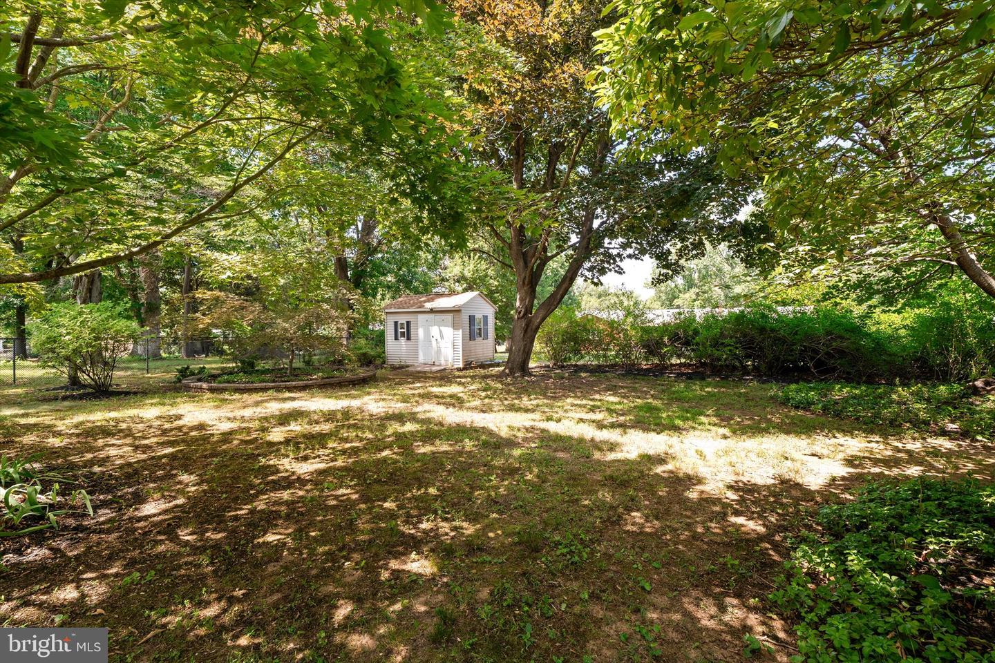 18 Edgewood Rd Property Photo 32