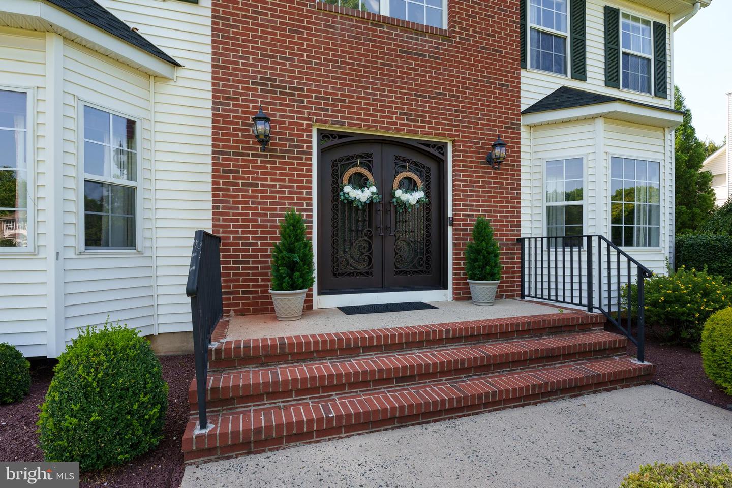 3 Erin Ct Property Photo 2