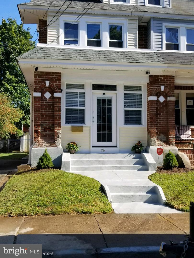 26 Columbia Ave Property Photo 1