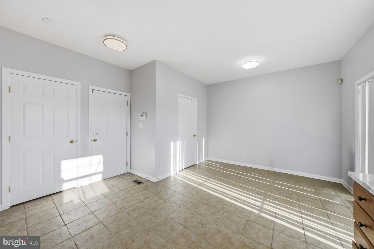 395 Bunting Ave Property Photo 11