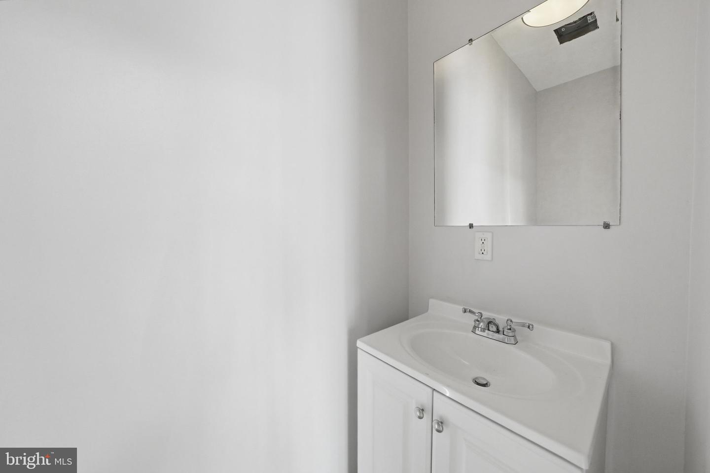 395 Bunting Ave Property Photo 12