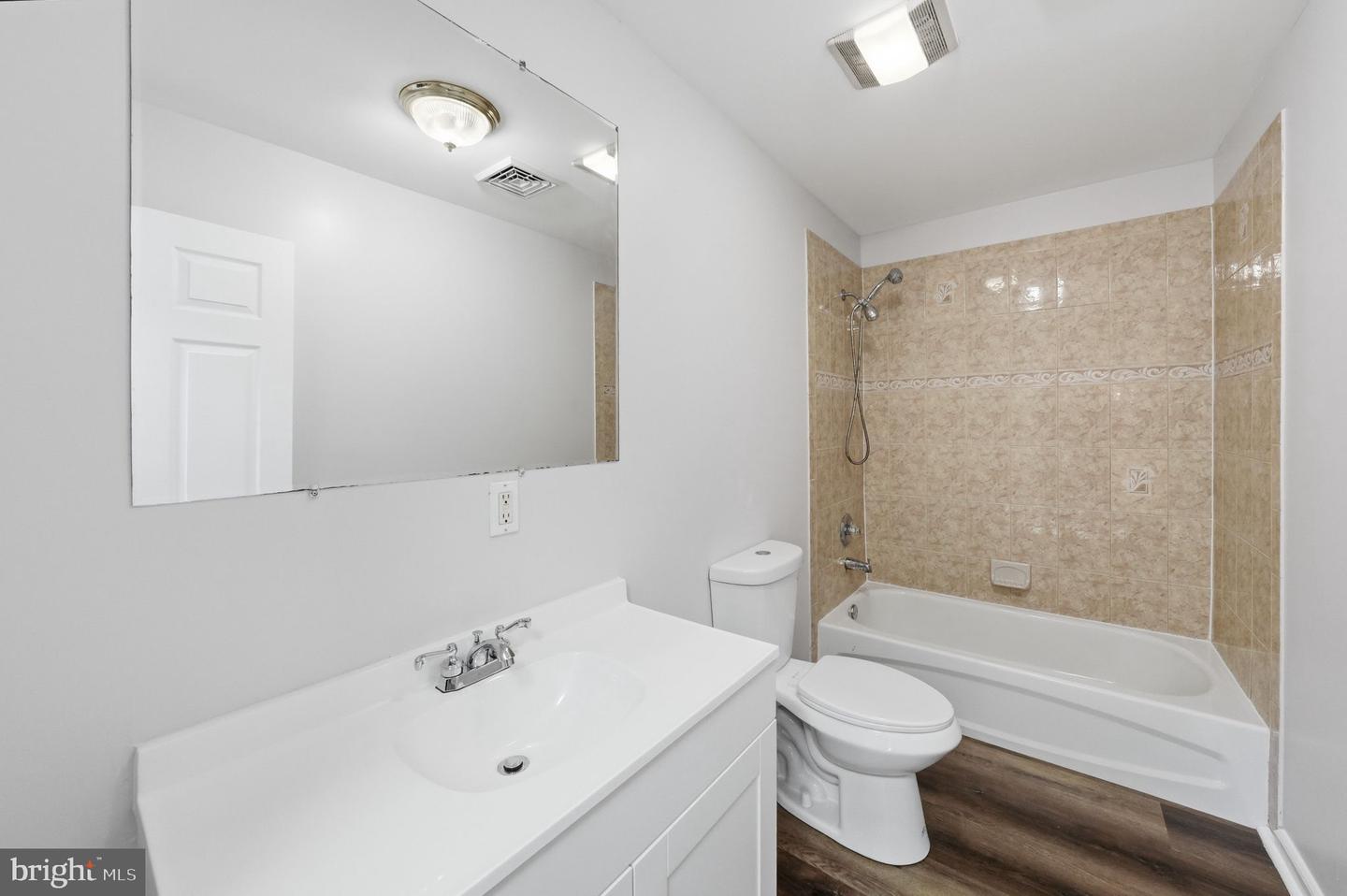 395 Bunting Ave Property Photo 15