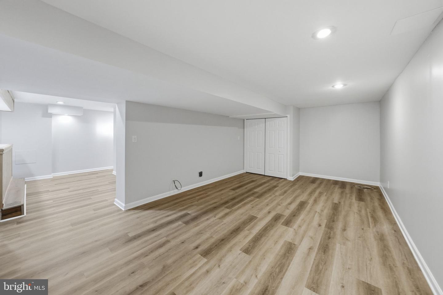 395 Bunting Ave Property Photo 18