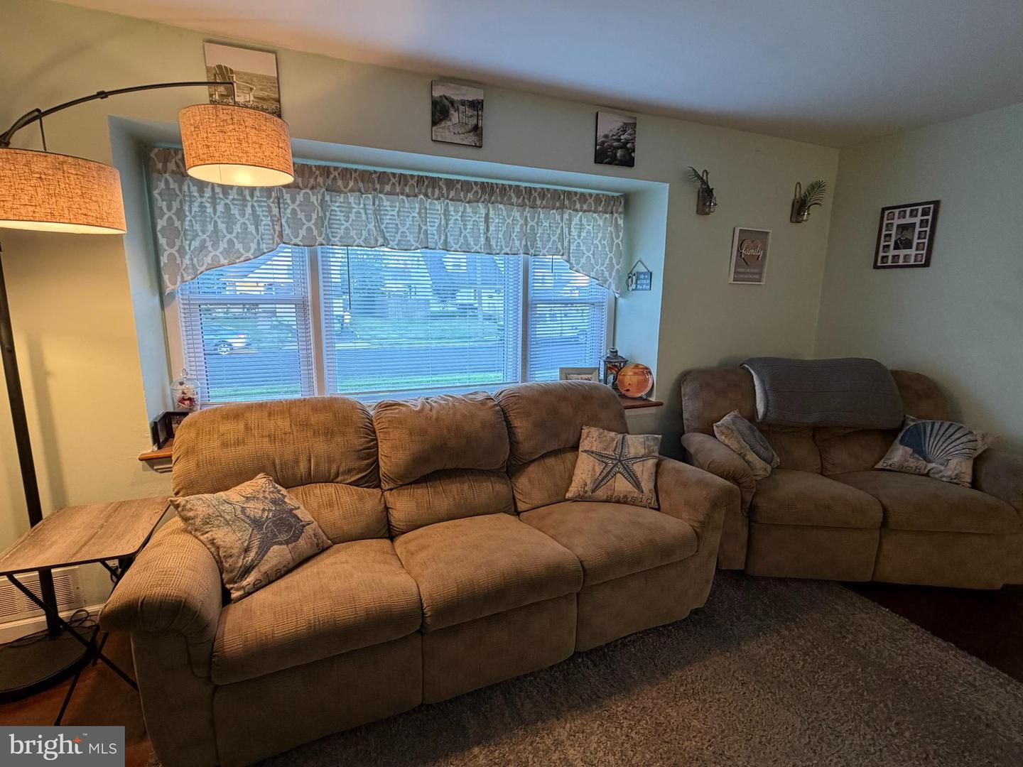 16 Wickom Ave Property Photo 4