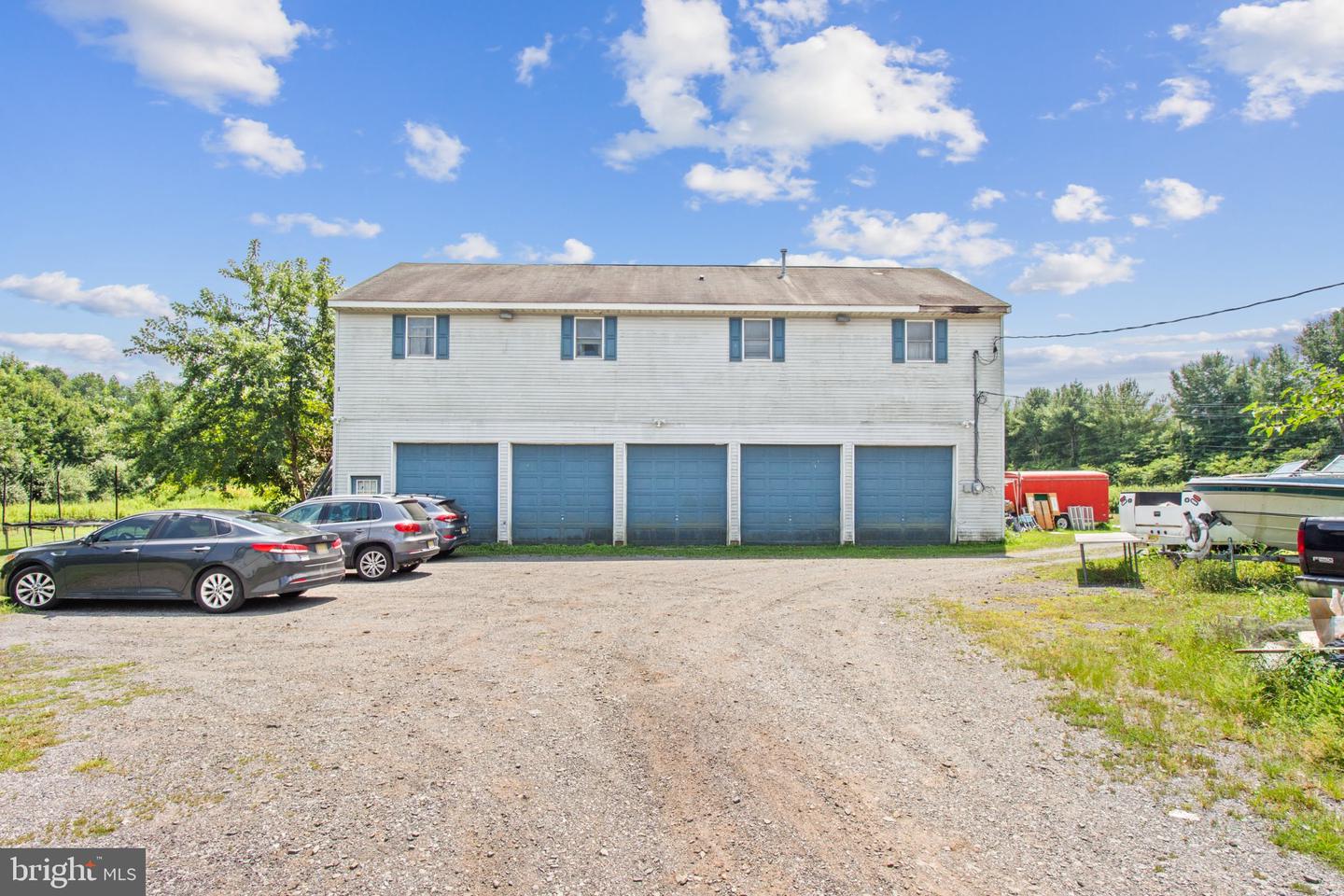 33 Allens Rd Property Photo 2