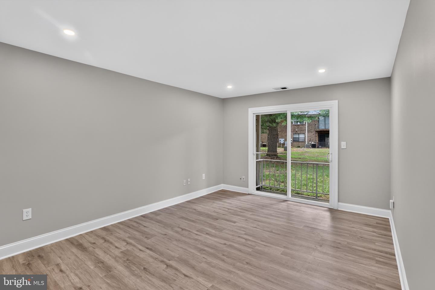 1807 Silver Ct Property Photo 21