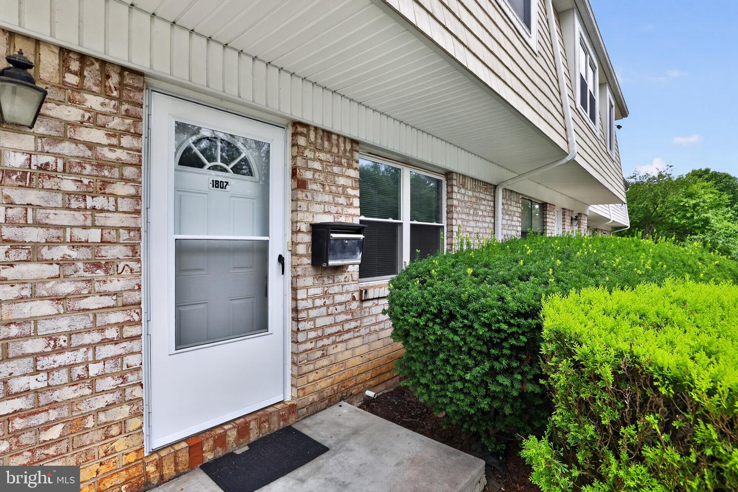 1807 Silver Ct Property Photo 33