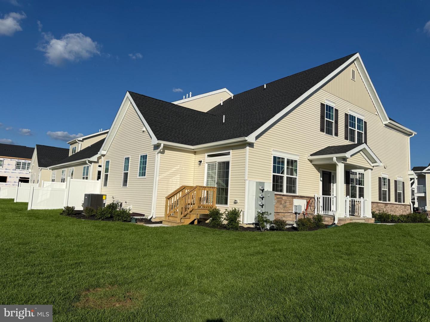 1404 Justin Dr Property Photo 24