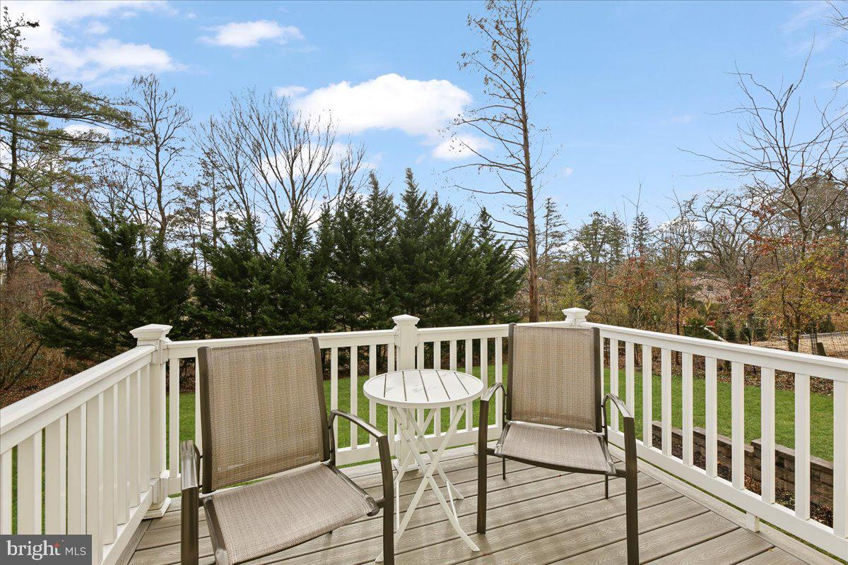 177 Terhune Rd Property Photo 20