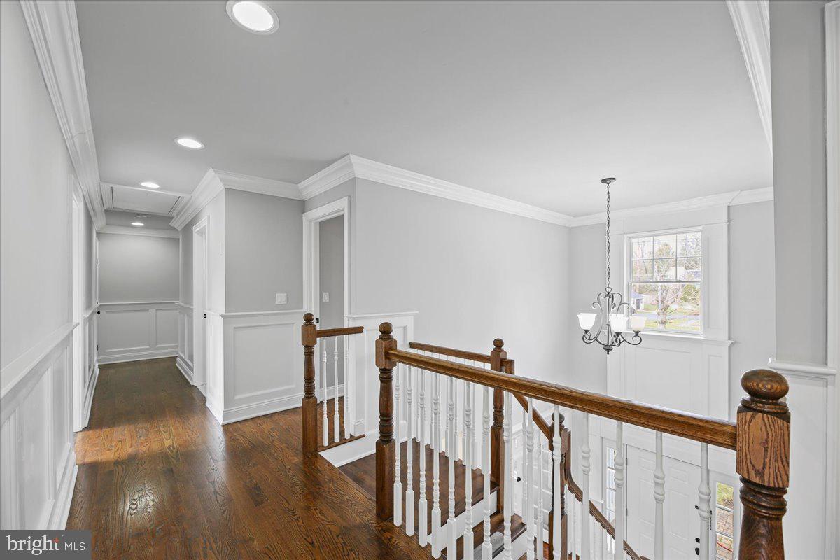 177 Terhune Rd Property Photo 21