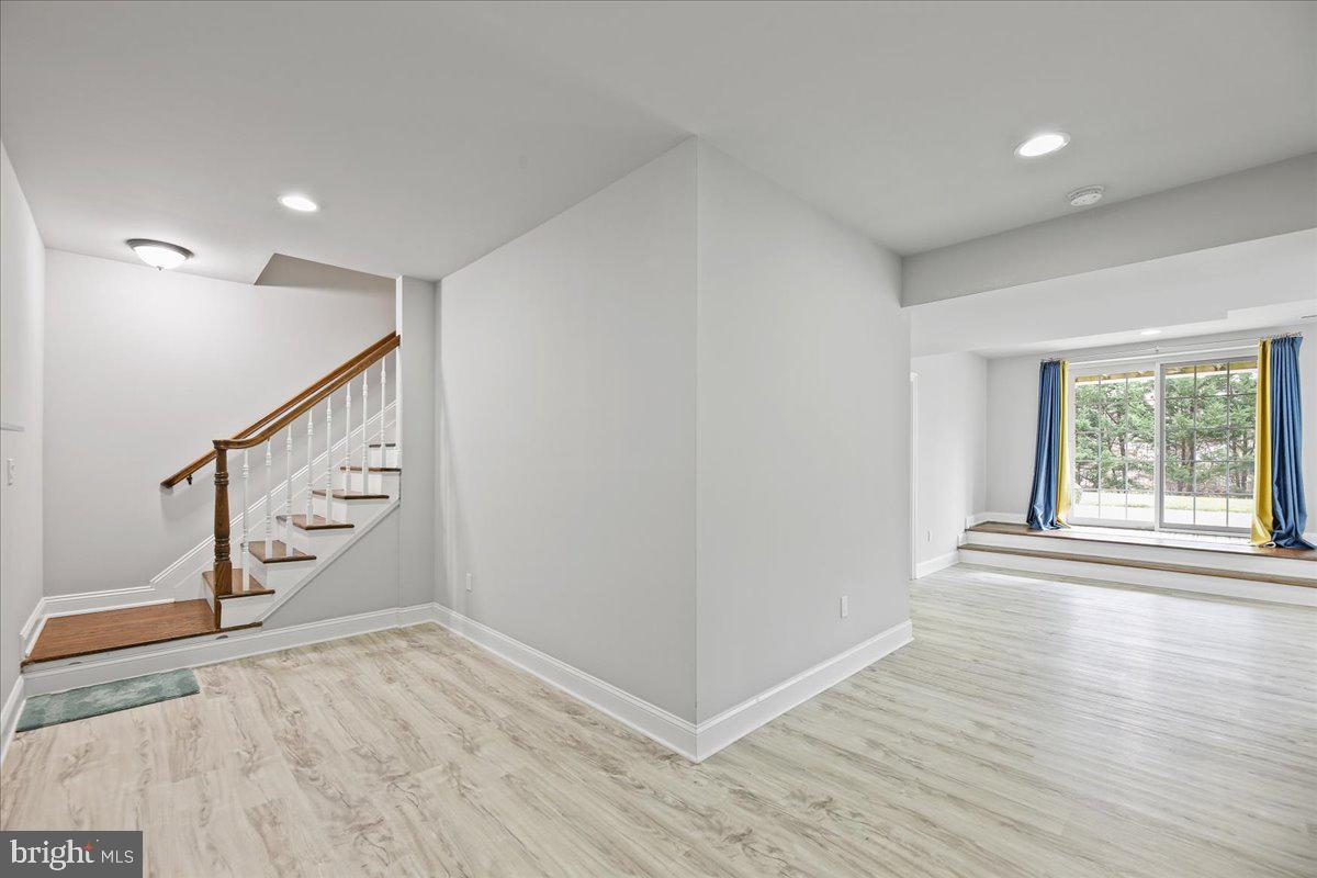 177 Terhune Rd Property Photo 34