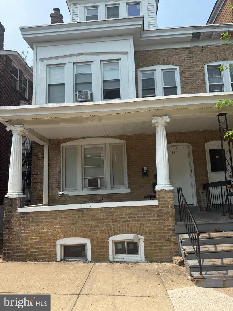 697 RUTHERFORD AVE