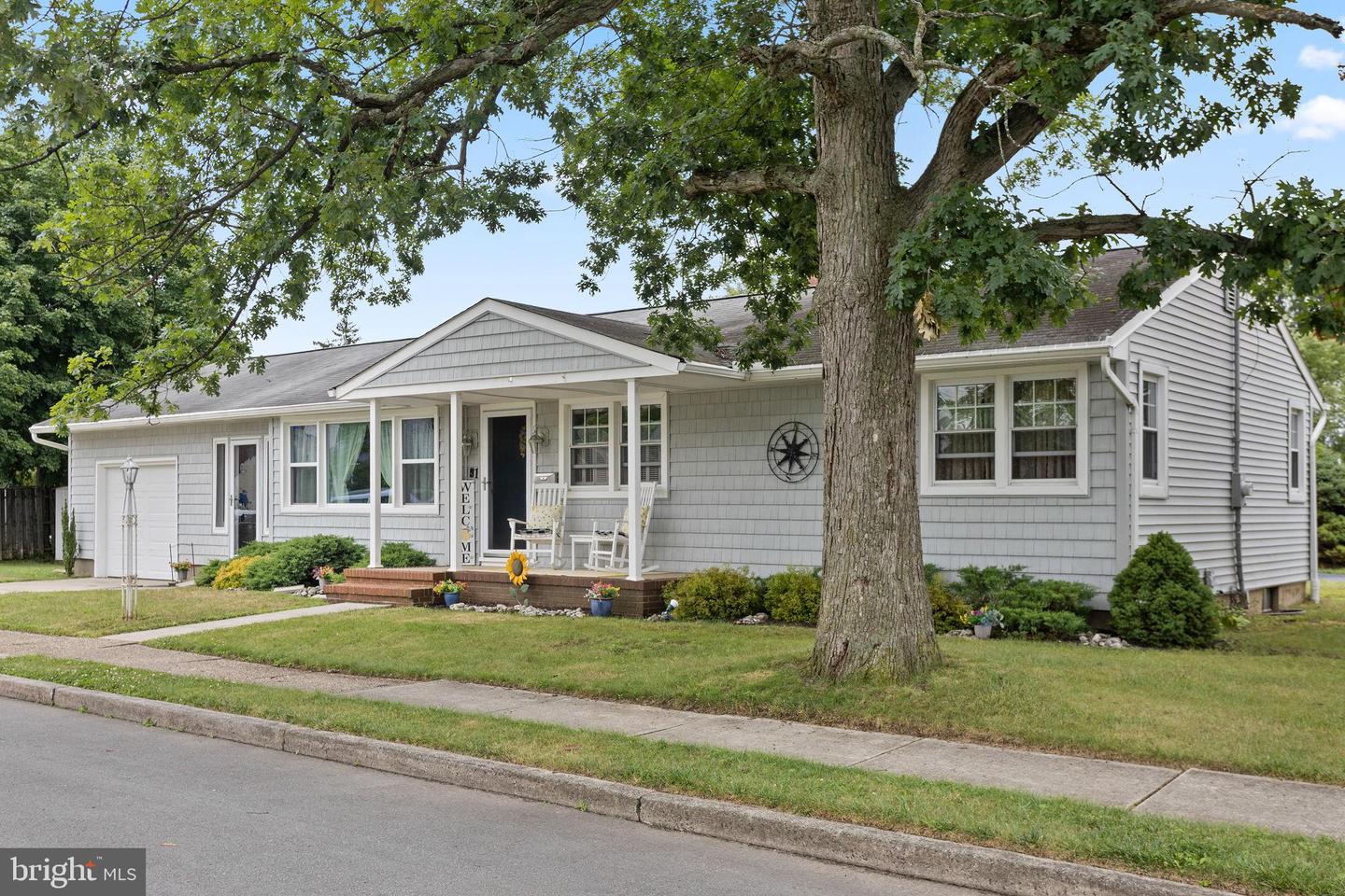 1 Lee Ct Property Photo 1