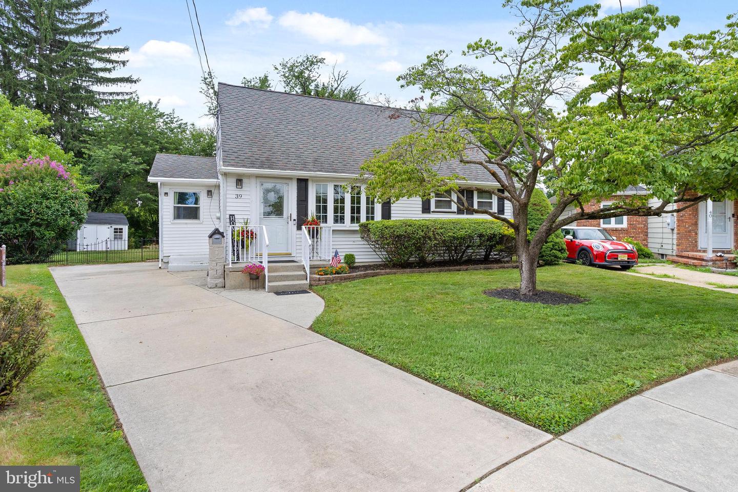 39 Benson Ln Property Photo 1