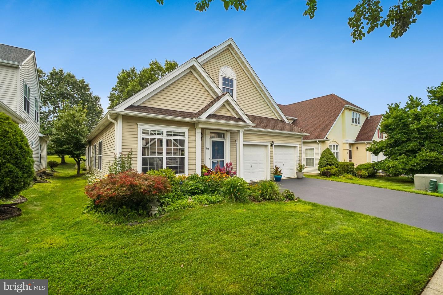 40 Rainflower Ln Property Photo 3