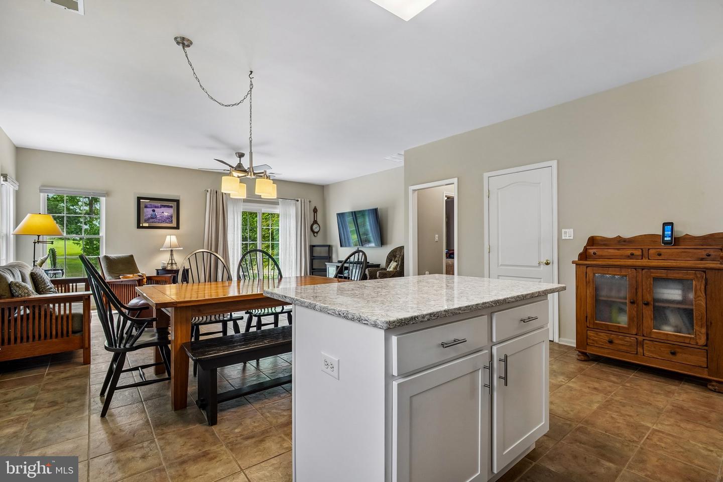 40 Rainflower Ln Property Photo 11