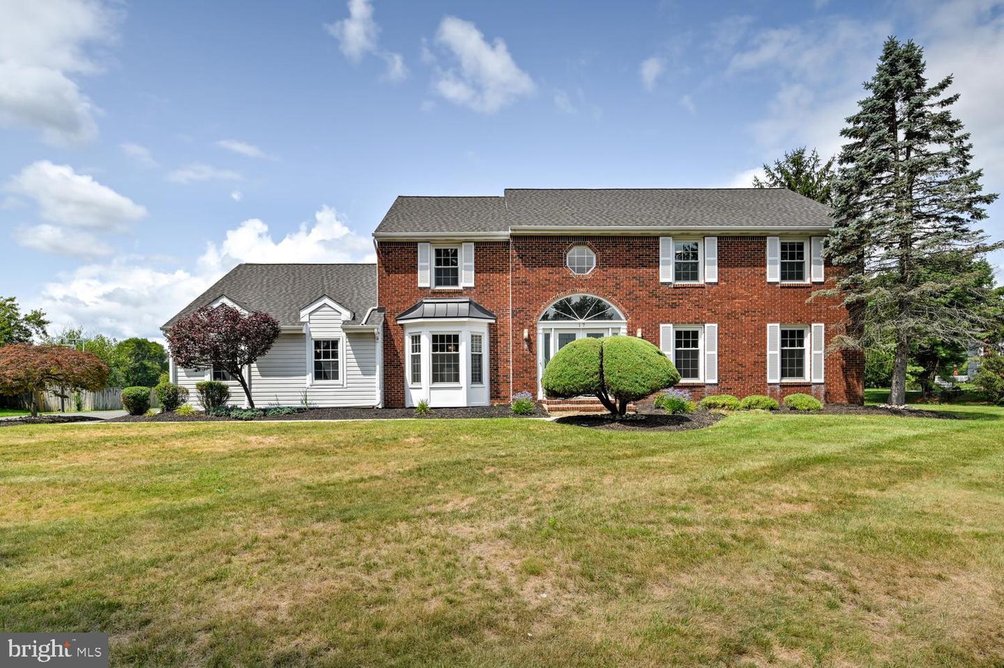 17 Findley Ln Property Photo 1