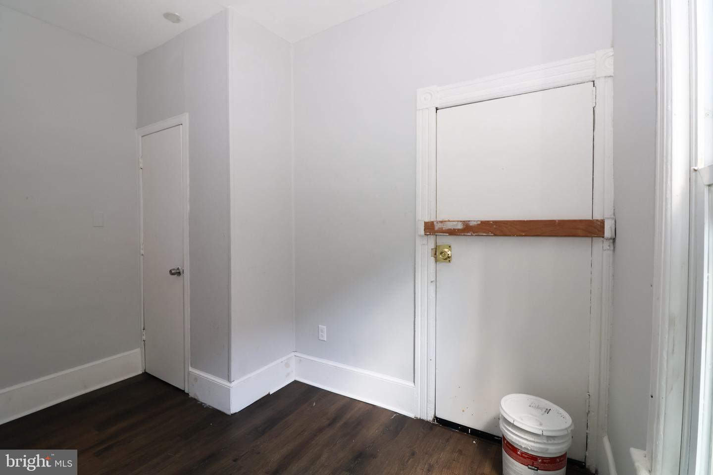 334 W State St Property Photo 24