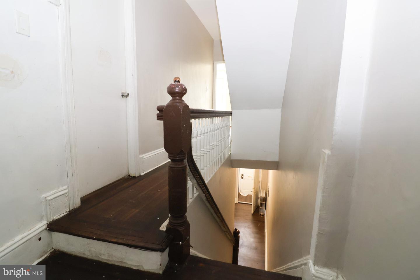 334 W State St Property Photo 37