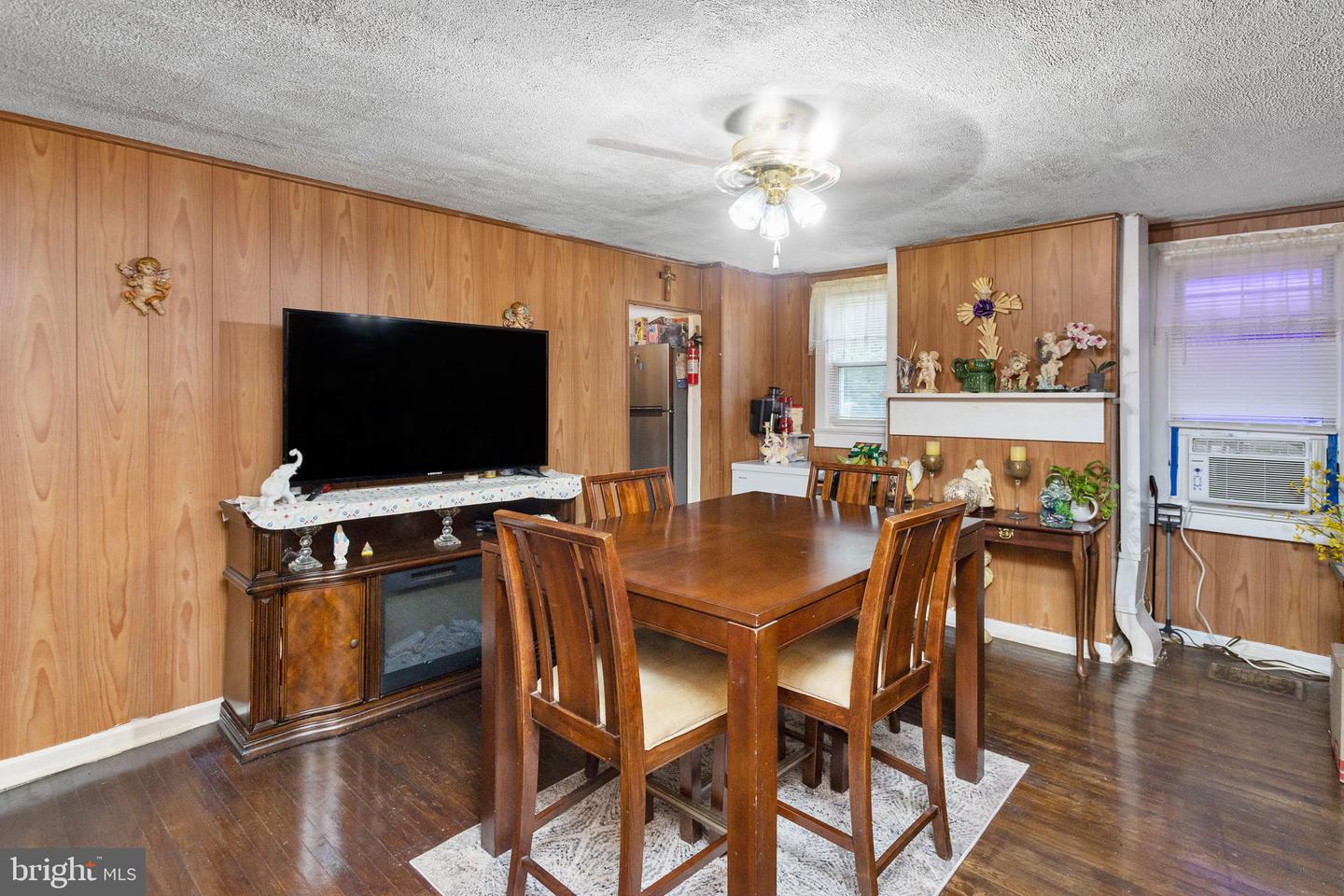 1015 S Broad Street Property Photo 5
