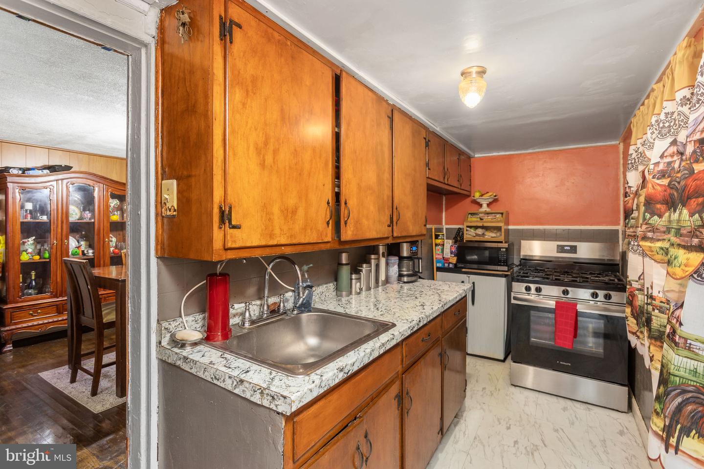 1015 S Broad Street Property Photo 7