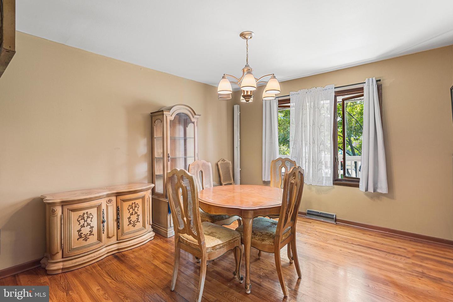 361 Shady La Property Photo 5