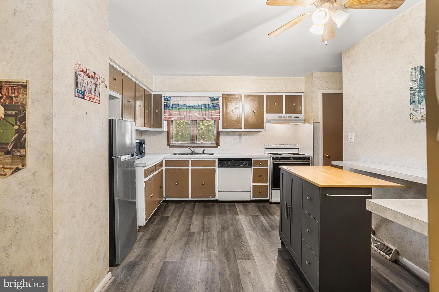 361 Shady La Property Photo 6