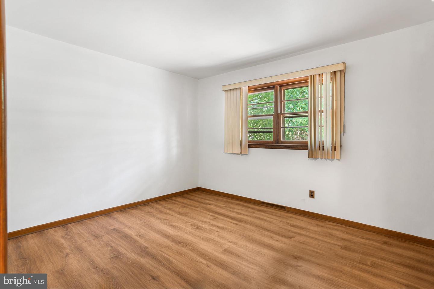 361 Shady La Property Photo 11