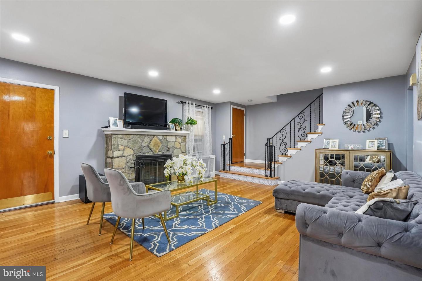 162 Redfern St Property Photo 4