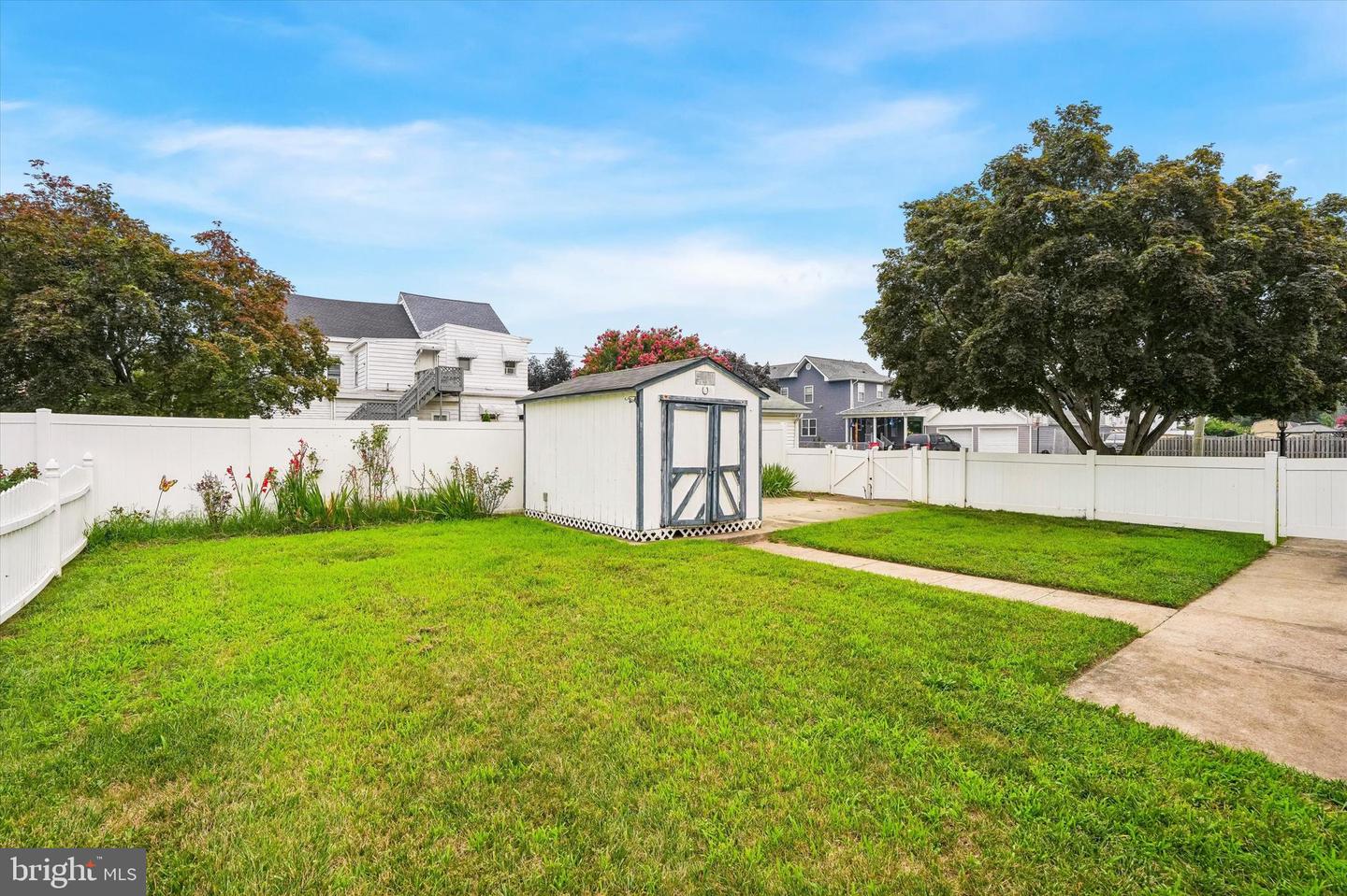 162 Redfern St Property Photo 25